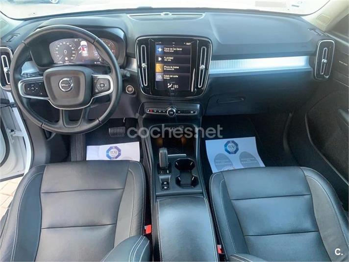 VOLVO XC40 2.0 D3 Momentum Auto