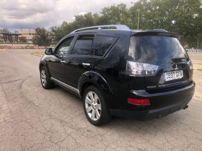 MITSUBISHI Outlander 2.0 DI-D 140