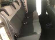 MITSUBISHI Outlander 2.0 DI-D 140