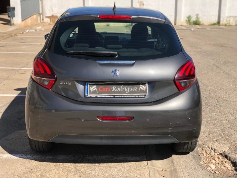 PEUGEOT 208 1.2 PureTech
