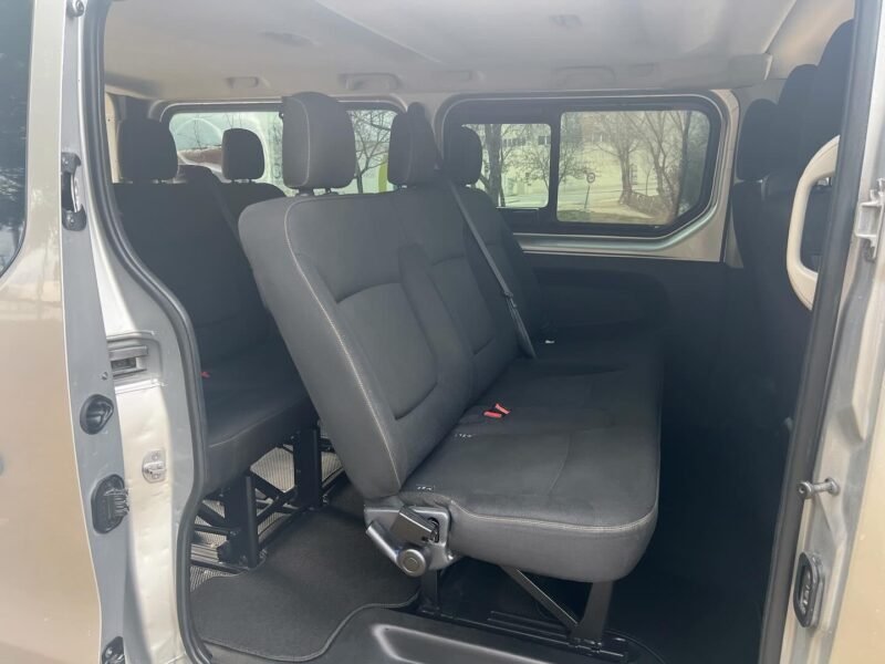 NISSAN Nv 300 NV 300