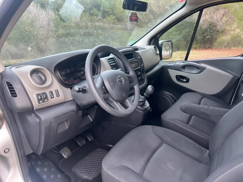 NISSAN Nv 300 NV 300