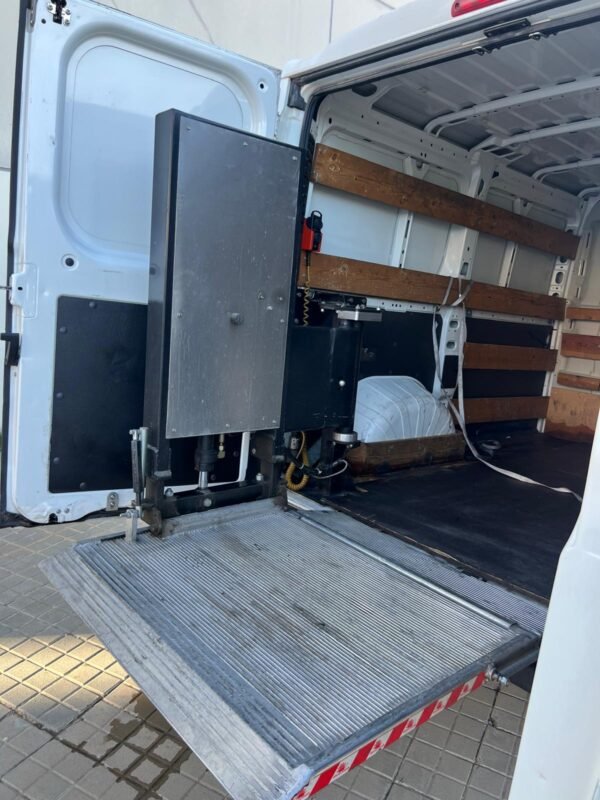 CITROEN JUMPER 2.2 HDI L1H1 4P