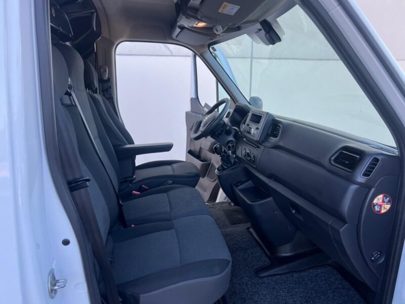 NISSAN nv400 Furgon 3,5T L2H2 2.3 dci 150 Optima